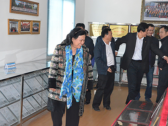 國家科技部火炬高新技術產業(yè)開發(fā)中心主任修小平一行蒞臨湘潭恒欣